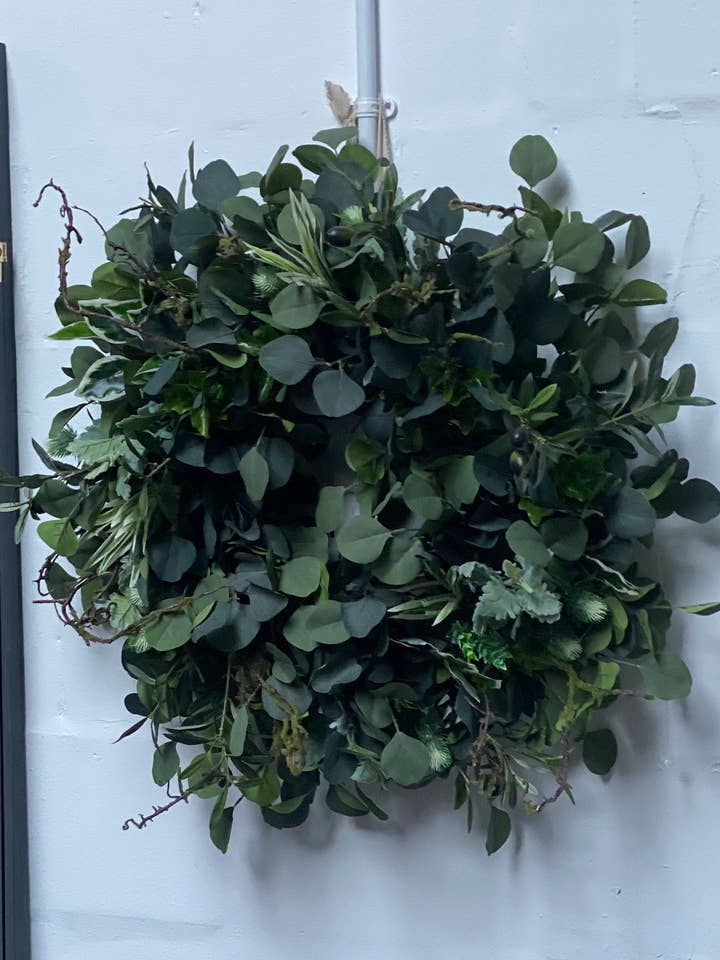 Luxe Eucalyptus Wreath, Eucalyptus And Olive Wreath, Silk for wholesale by IVY CRUZ