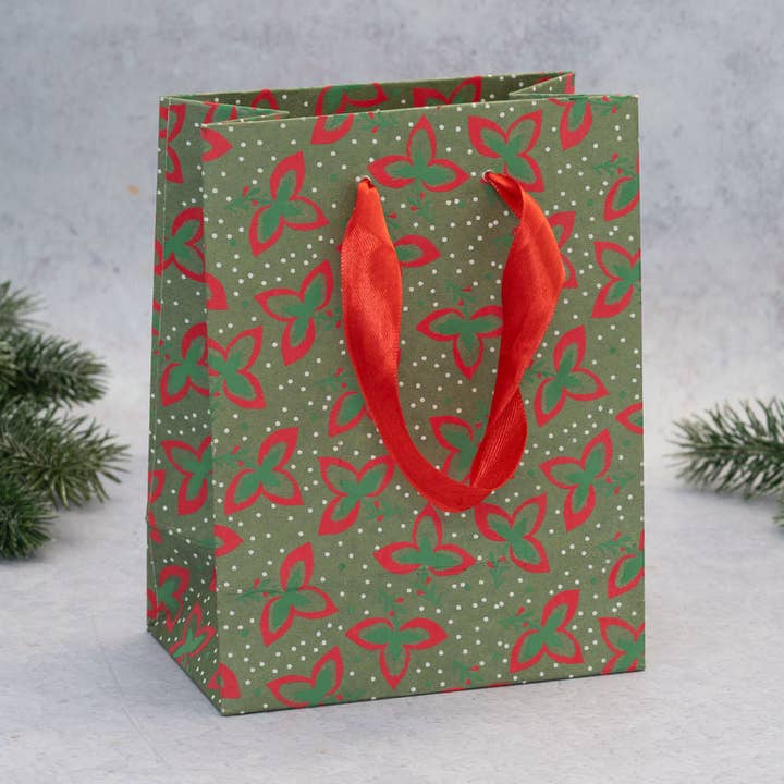 Green Tri-Leaf Paper Gift Bag - Small for wholesale by Bollywood Christmas