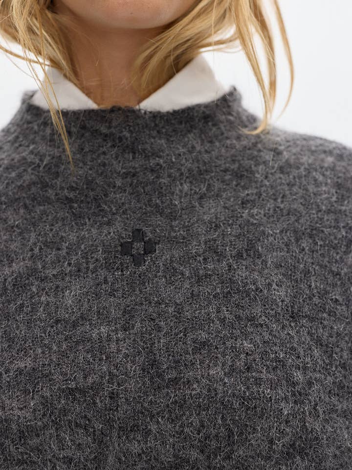 Col roulé Celine_ Noir pour la vente par Pastiche