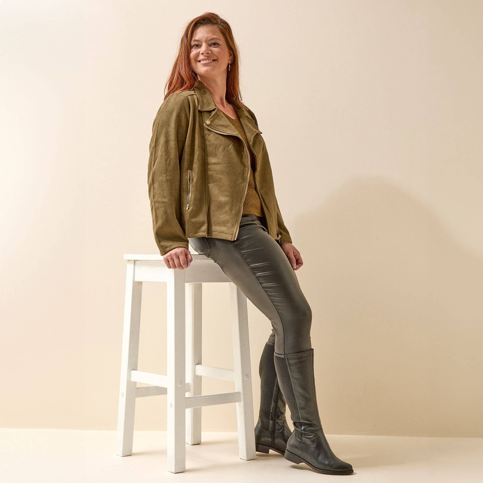 Black XL boots for wide calves - Tokyo model for wholesale on Faire6