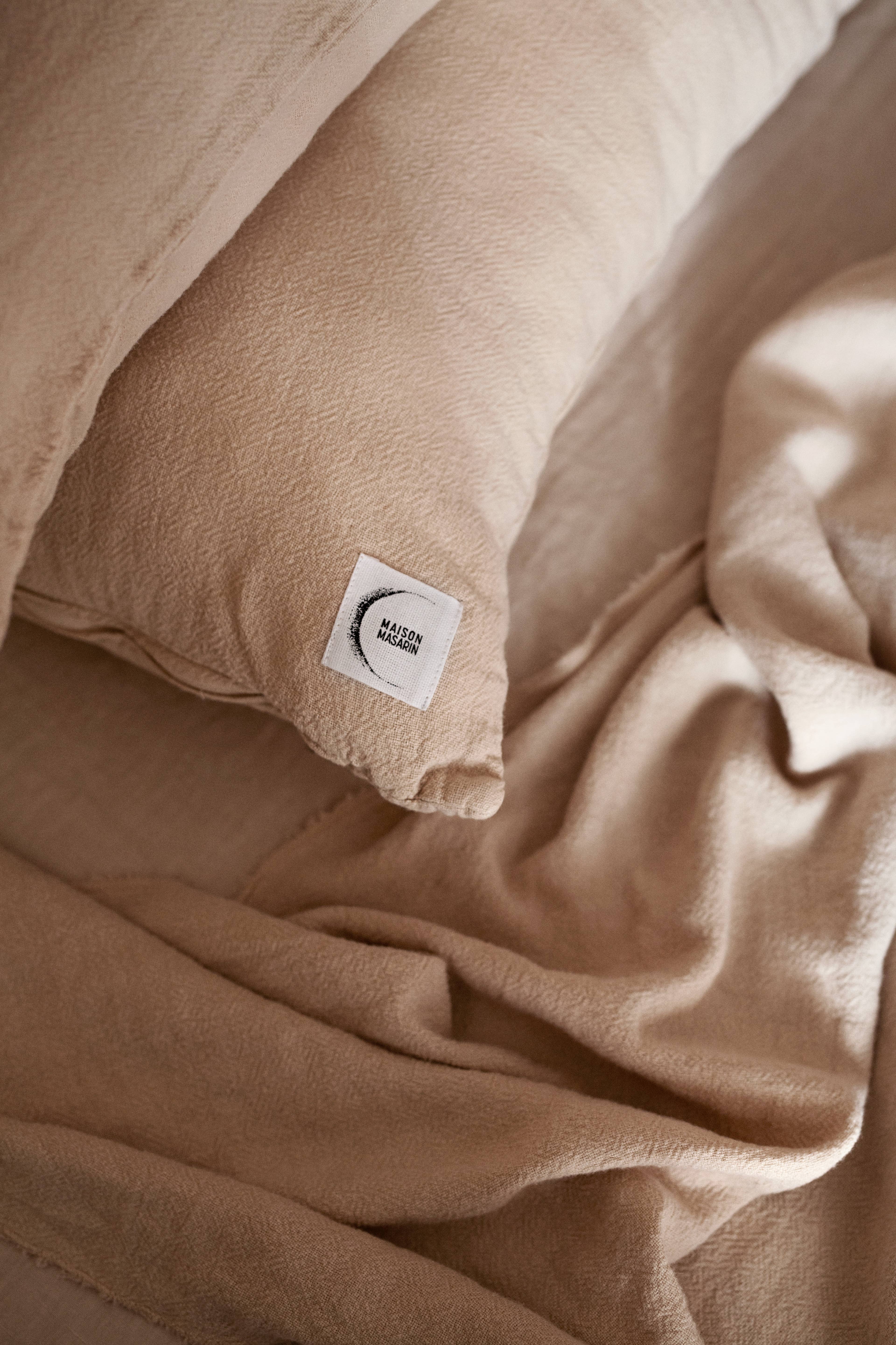 Maison Masarin – wholesale Stolskudde – Fransk kuddfodral i rå linne – vår- och sommarbäddset28