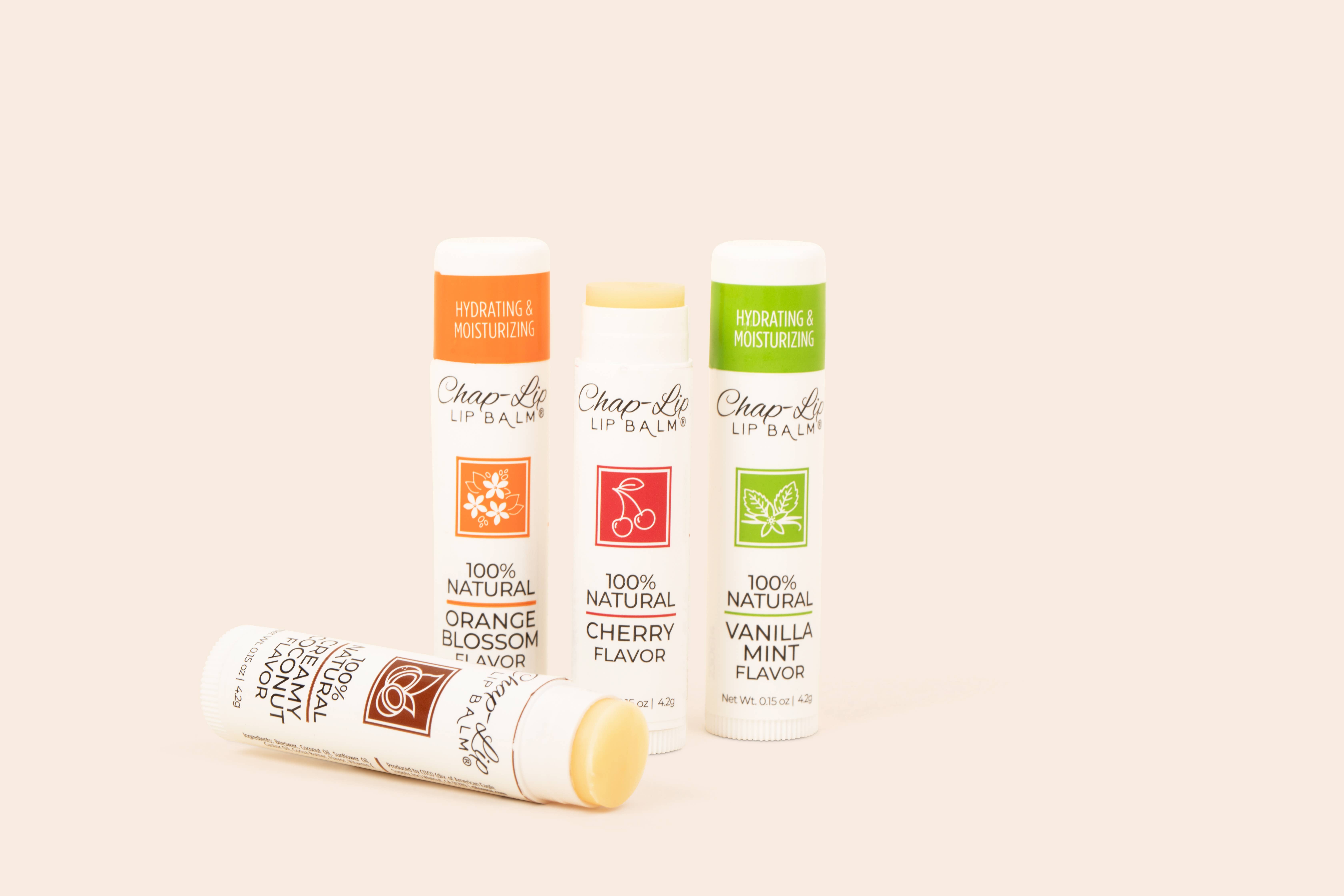 Chap-Lip – Großhandel Lippenbalsam – Ausstellungszelt/Aufhänger, 28 Karat (sortiert) — Chap-Lip, 100% natürlich2