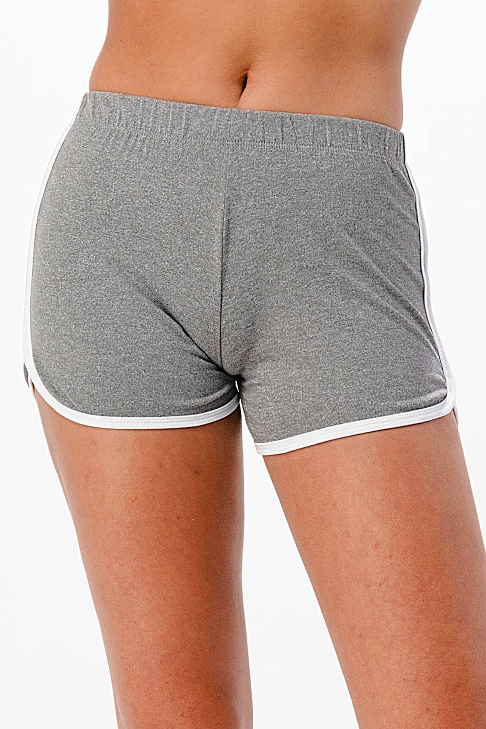 Lime All the Time - Wholesale Korte broeken - Dames - Effen gekleurde shorts met witte biezen in de naad8