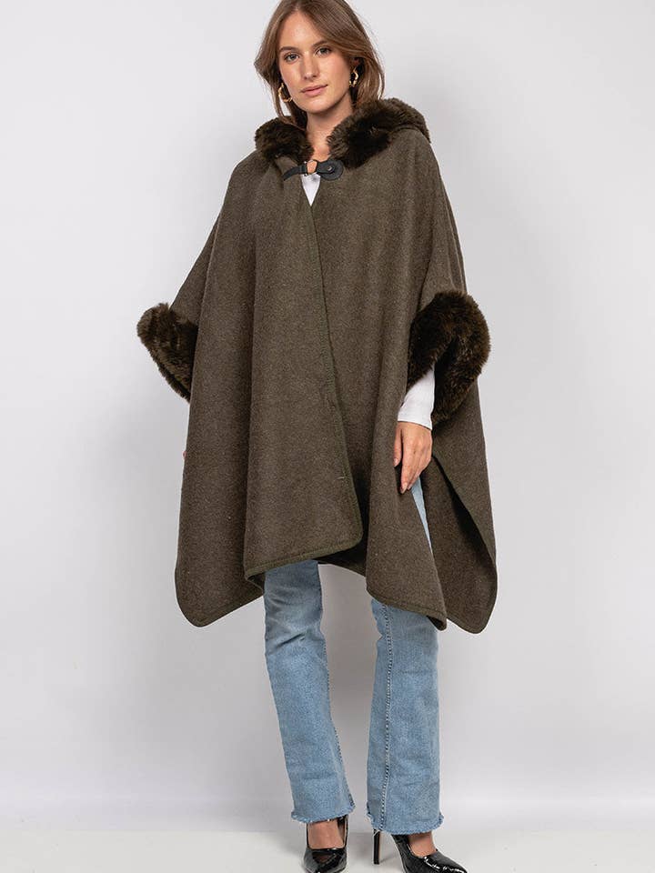 Mantella #LM2010 per la vendita all'ingrosso da parte di LIL' MOON