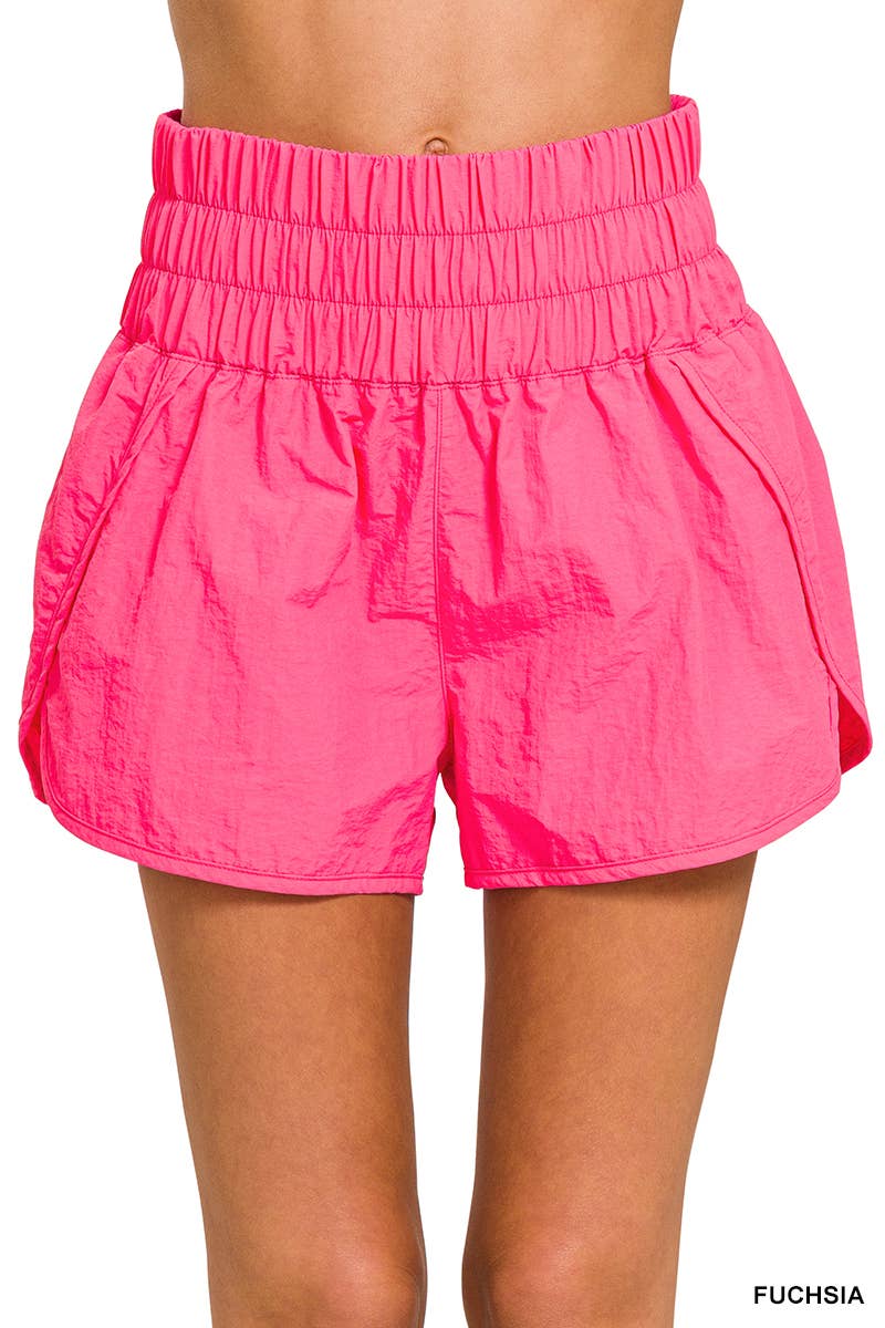 42POPS - Vente Short – femme - Short coupe-vent avec doublure et poche arrière en mesh13