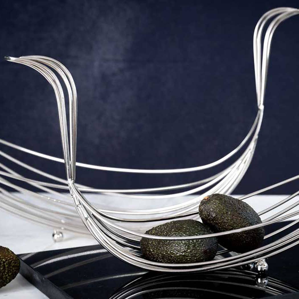 Edge Company - Wholesale Basket - Swan Basket Medium1