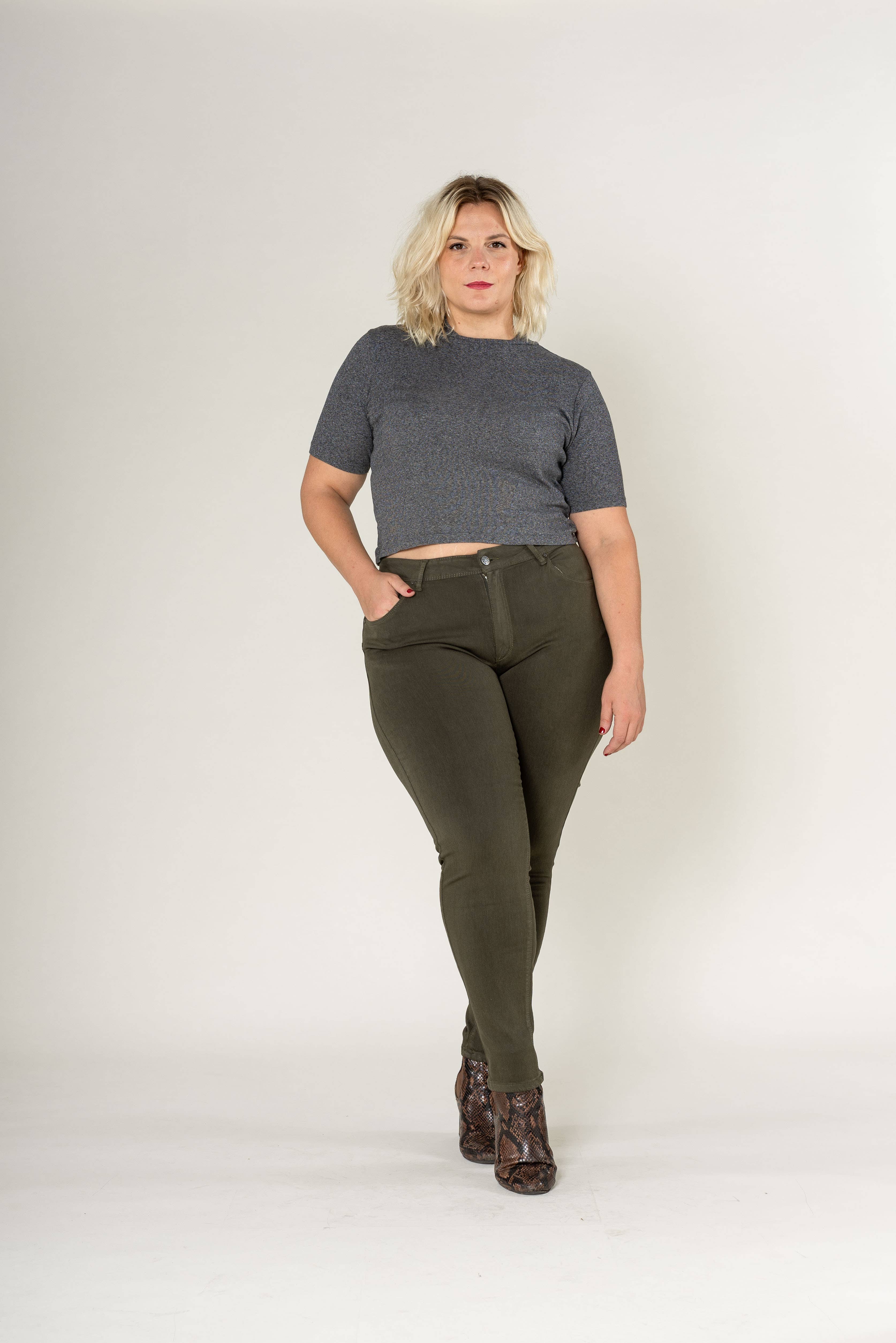 Nina Carter - Wholesale Pants - Women's - Curve Plus Size Ultra Comfort and Stretch Push Up P6114
