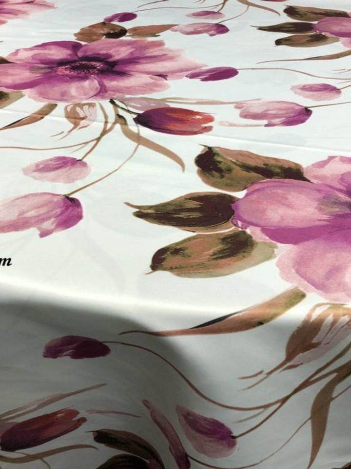 Tissu satiné à imprimé numérique floral TROPICAL - Coton à la main - 58 pouces de largeur, | Décoration d'intérieur pour la vente par Fabrics Star