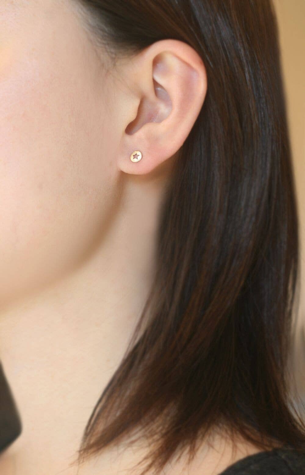 Michelle Chang - Wholesale Stud/Post Earrings - Mismatched Star Cutout Stud Earrings in 14k Gold2