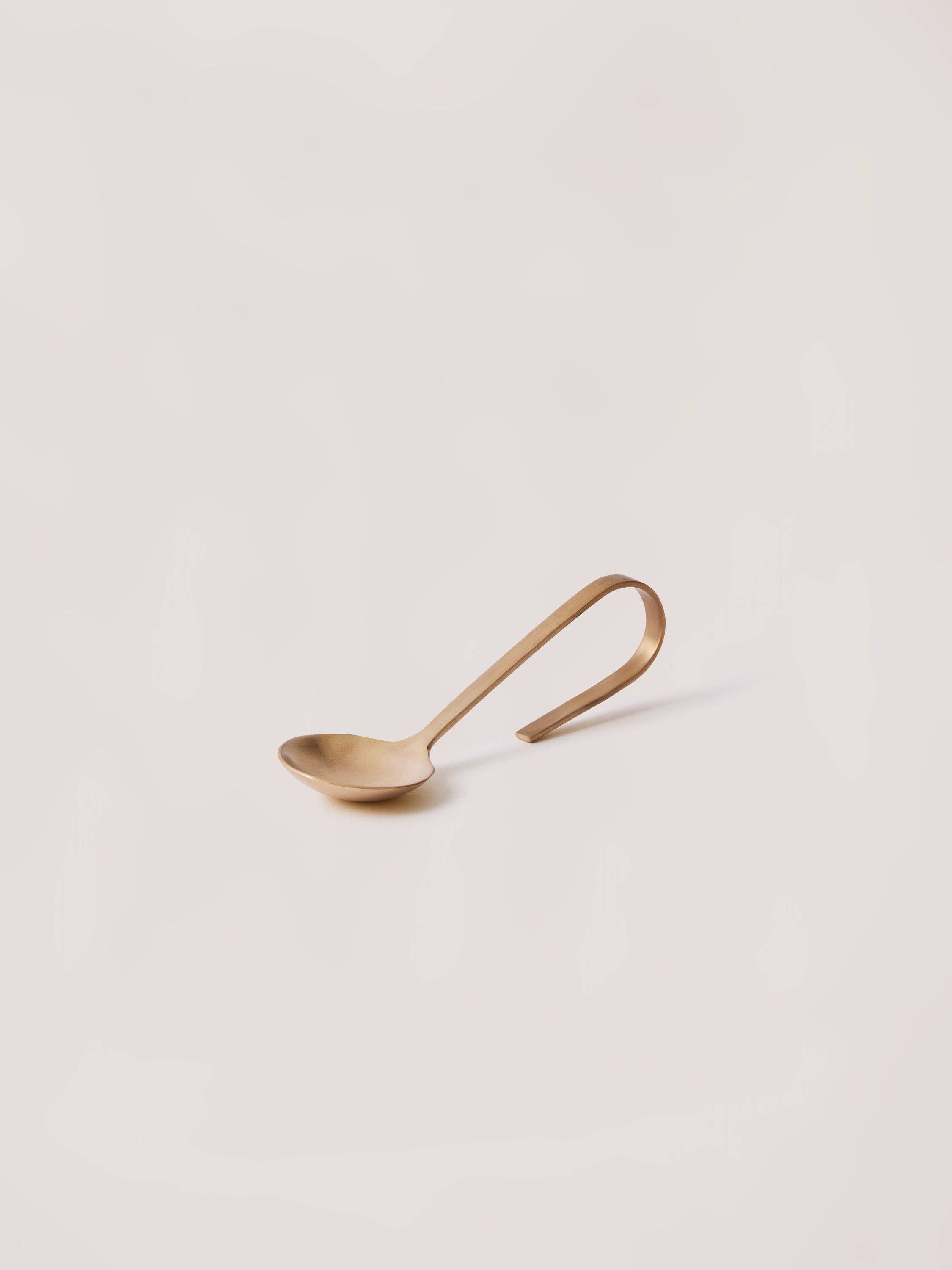 Fleck - Wholesale Serving Utensil - Loop Brass Spoon4