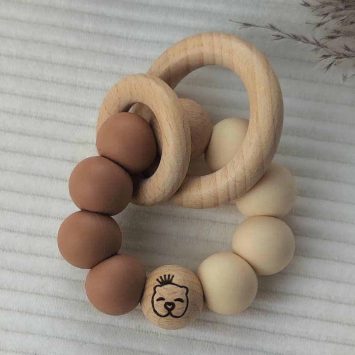 Mordedor en crema y marrón para venta al por mayor de Little Baby Musthaves