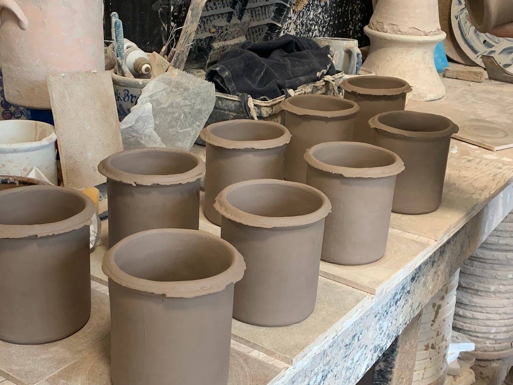 Rowe Pottery - Wholesale Jar/Filled Candle - Candle Crock: Holly Pine1