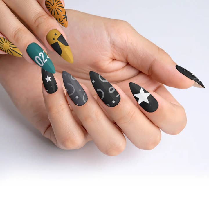FYNE BODY - Wholesale Press-on/fake nails - Midnight Sparkle Black Magic Press-On Nails46