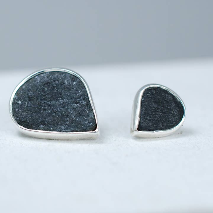 Natural black stone drop earrings for wholesale by Ami jewel