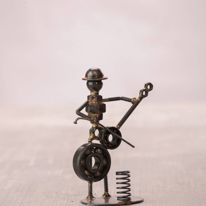 Spectrum Home Fashions, Inc. - Wholesale Decorative Figurine - Handmade Scrap Metal Cello Player Figurine – Rustic Recycled0
