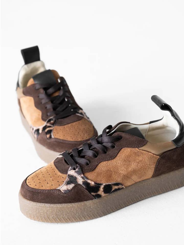 Nenya Fashion Limited laagmodel sneakers met luipaardprint voor wholesale door Nenya Fashion Limited