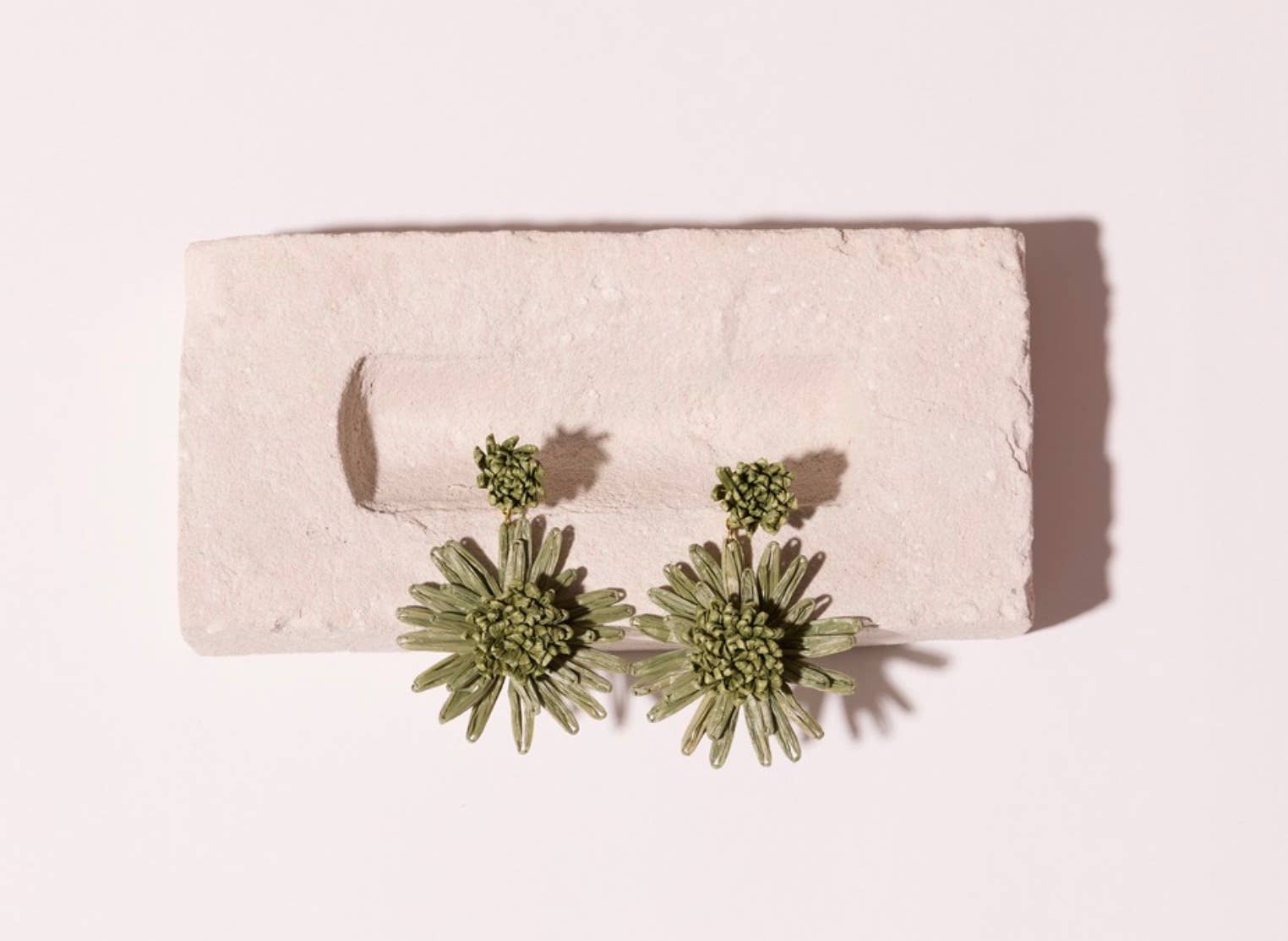 Maradji - Wholesale Dangle Earrings - FLORA RAFFIA EARRING