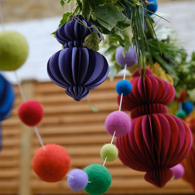 AARVEN - Wholesale Ornament - Indian Recycled Paper Fold-Away Bauble Decoration