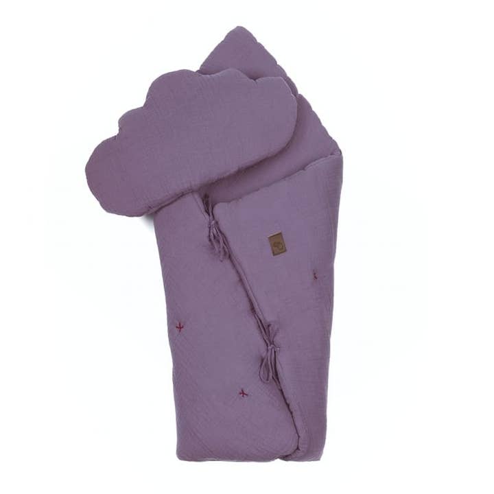 Couette en mousseline bio avec coussin Baby Horn Lavender pour la vente par Hi Little One