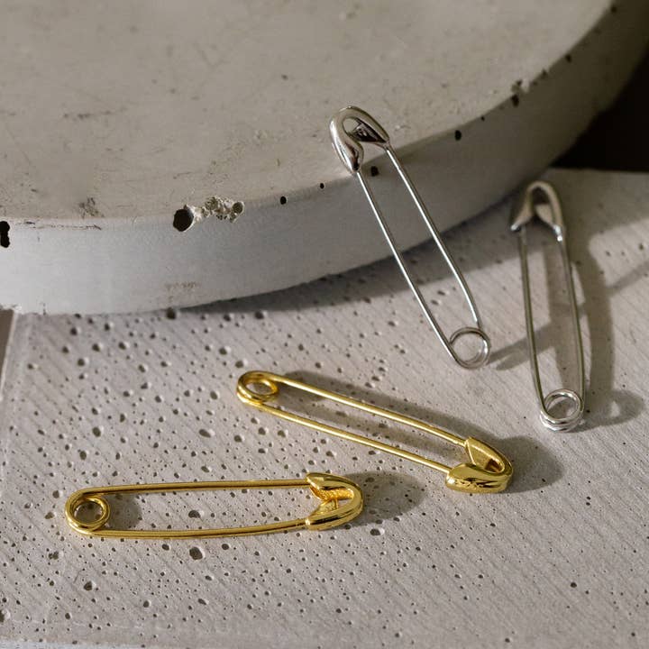 Sikkerhedsnål øreringe for engroshandel hos Ear Kit