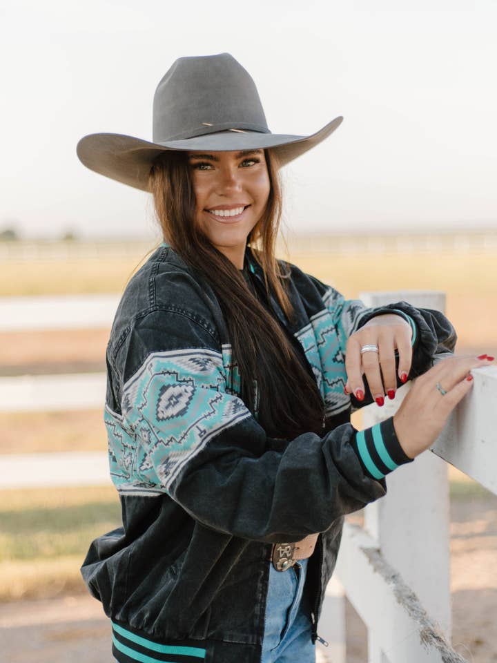 Sterling Kreek – wholesale Bomber jacket – Women’s – High Desert Horizon Bomber Jacket1