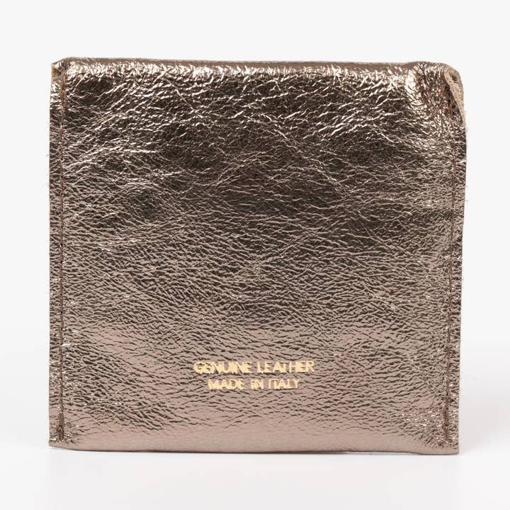 Porte-cartes en cuir italien Brooklynn - Champagne, Métallique pour la vente par Sarta Pelle