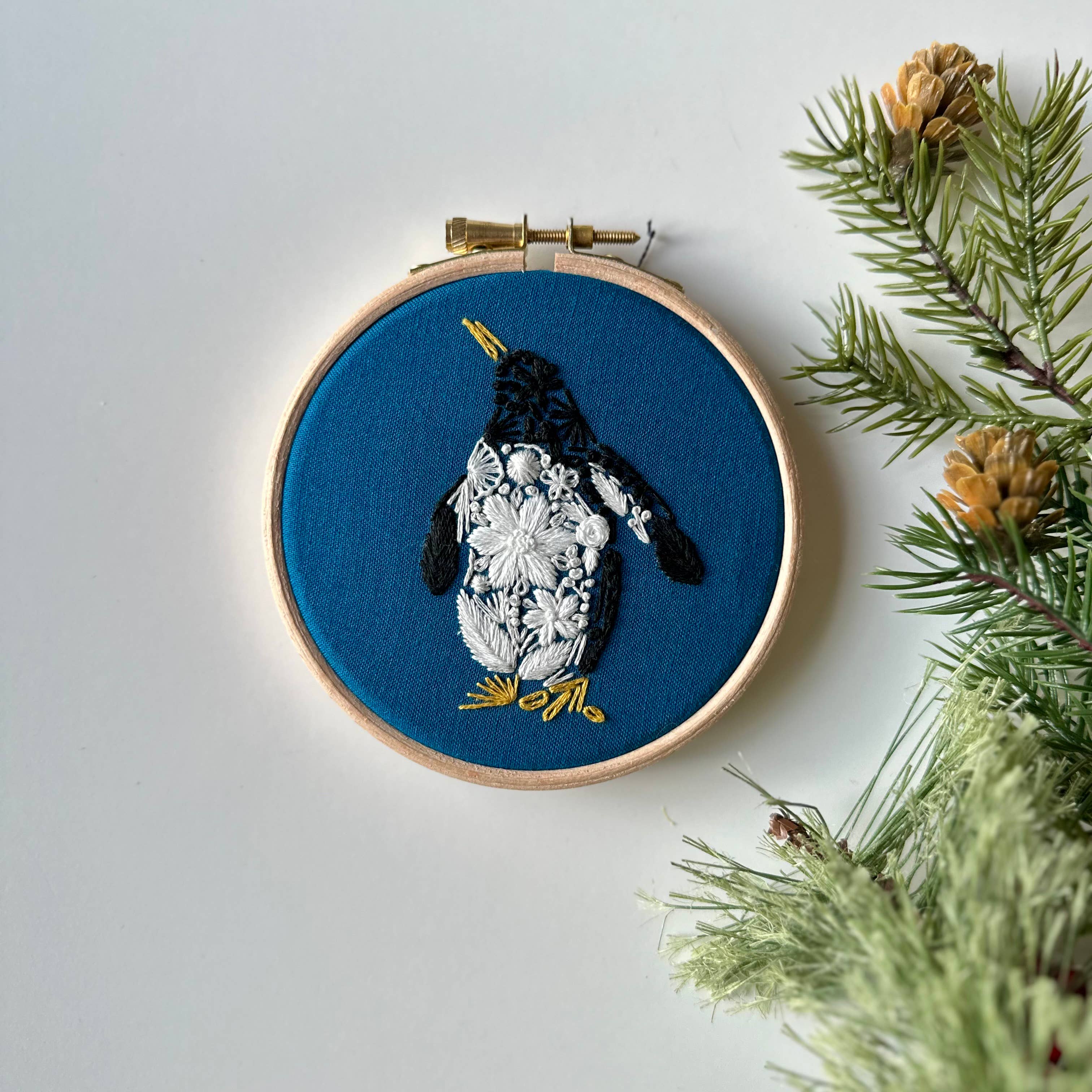 Nest Embirdery - Wholesale Embroidery/Cross Stitch Supplies - Penguin Pal Mini Kit2
