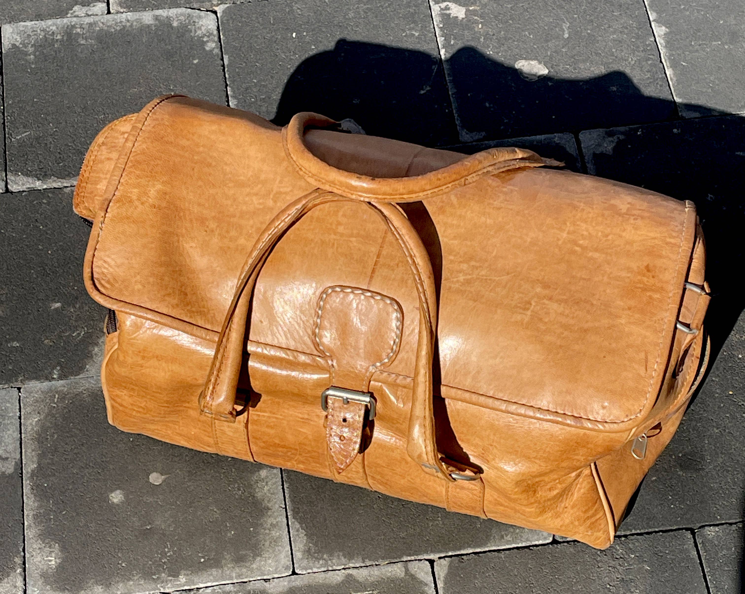 bazarifinagh - Wholesale Weekender Bag - Unisex - Premium Handmade Leather Travel Bag – Stylish & Durable7