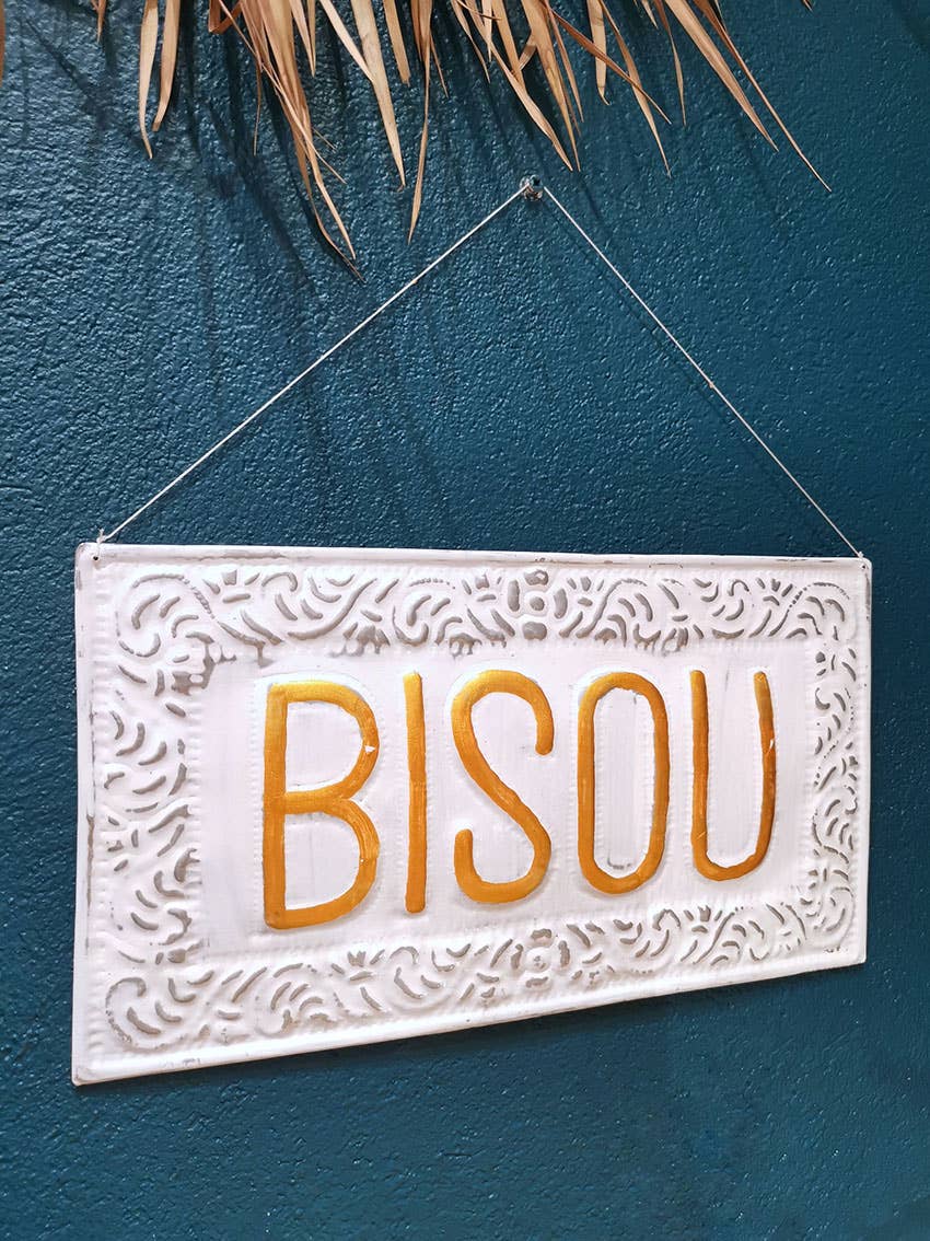 Nayda Diaries - Wholesale Wall Accent - BISOU metal decorative plate0