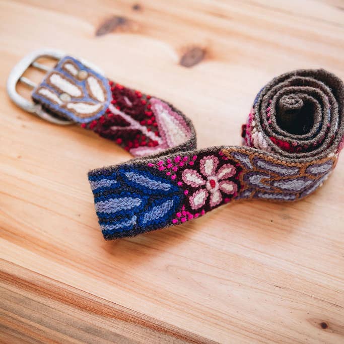 Madeline Parks® - Wholesale Riem - Dames - Paarse handgeborduurde riem2