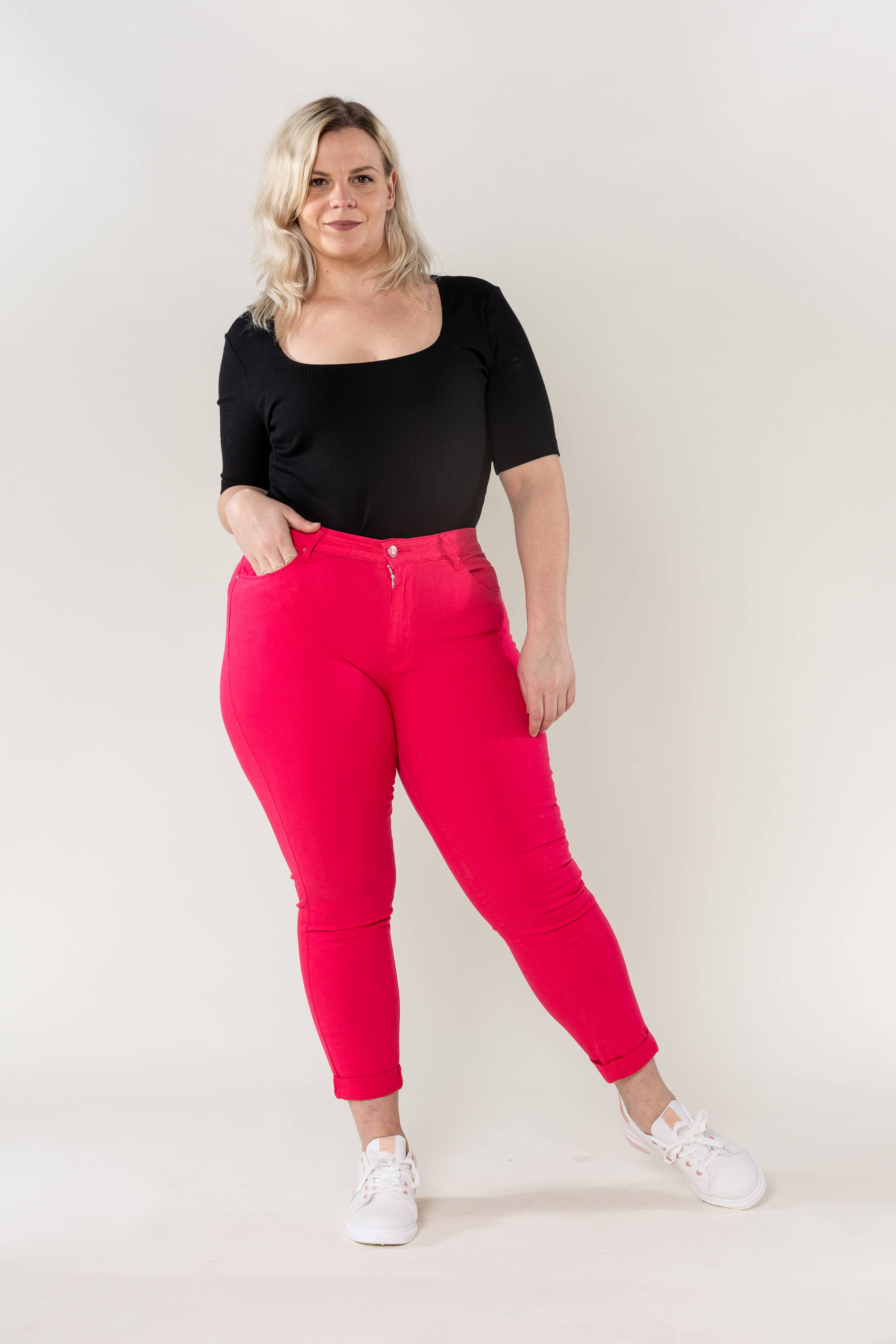 Nina Carter – Calças - Mulher por atacado – Tamanho Plus Curve Plus Tamanho Voltar ao Pescoço P19928