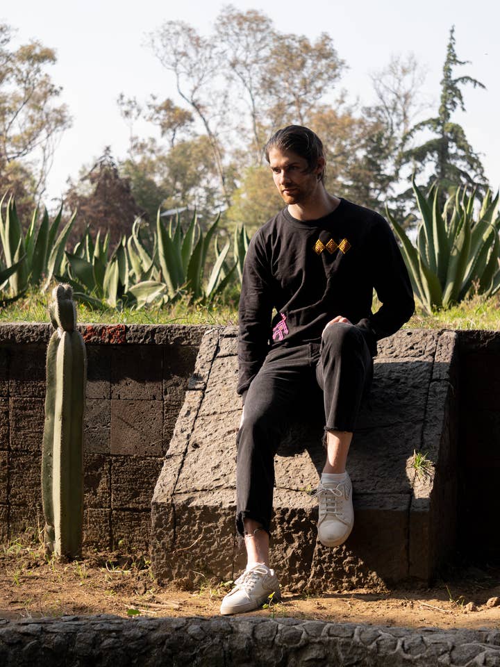 MUNDO SWEATSHIRT for wholesale by Casa Xali