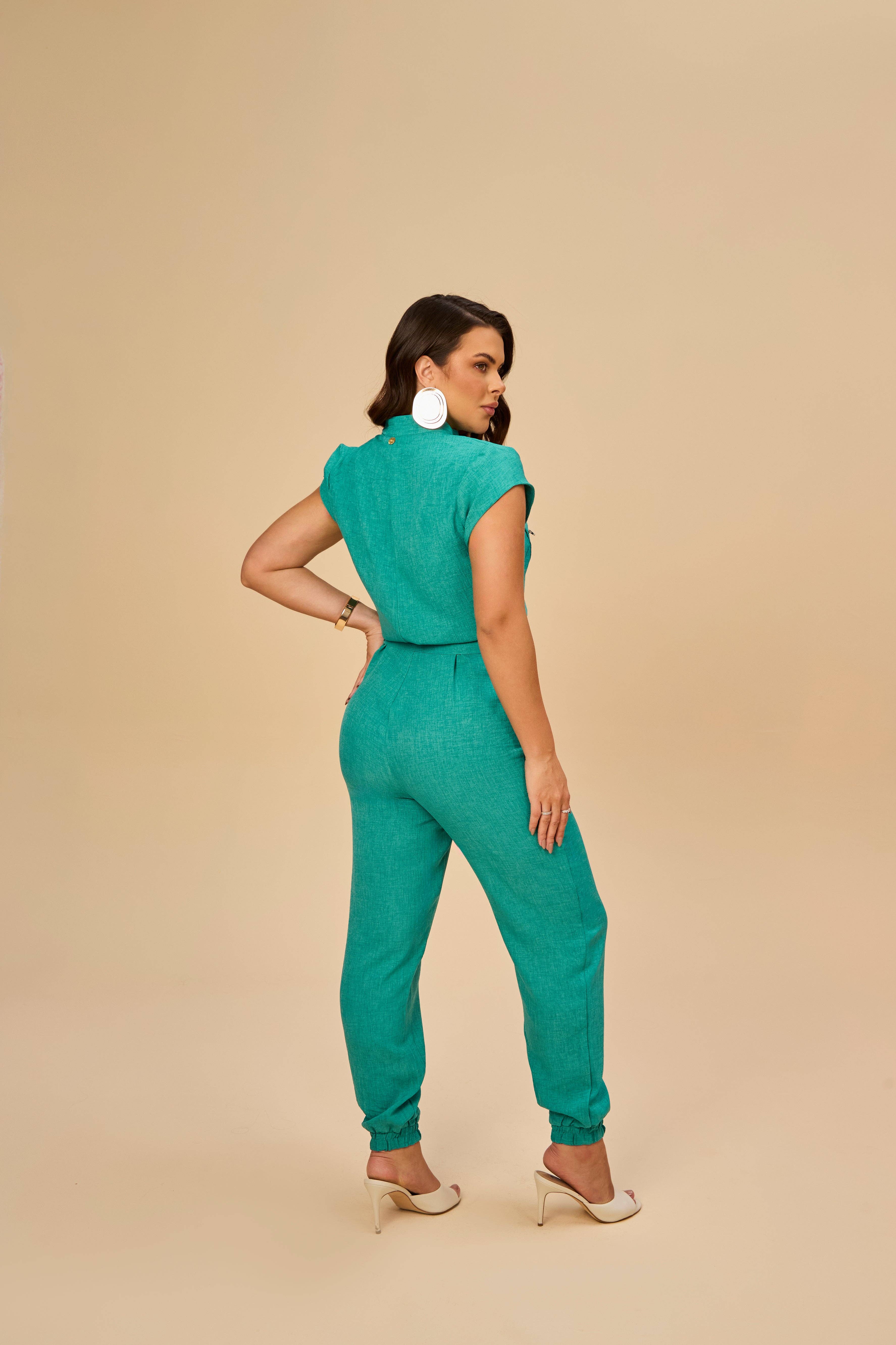 GRÜN Overall mit Reißverschluss vorne für den Großhandel auf Faire2