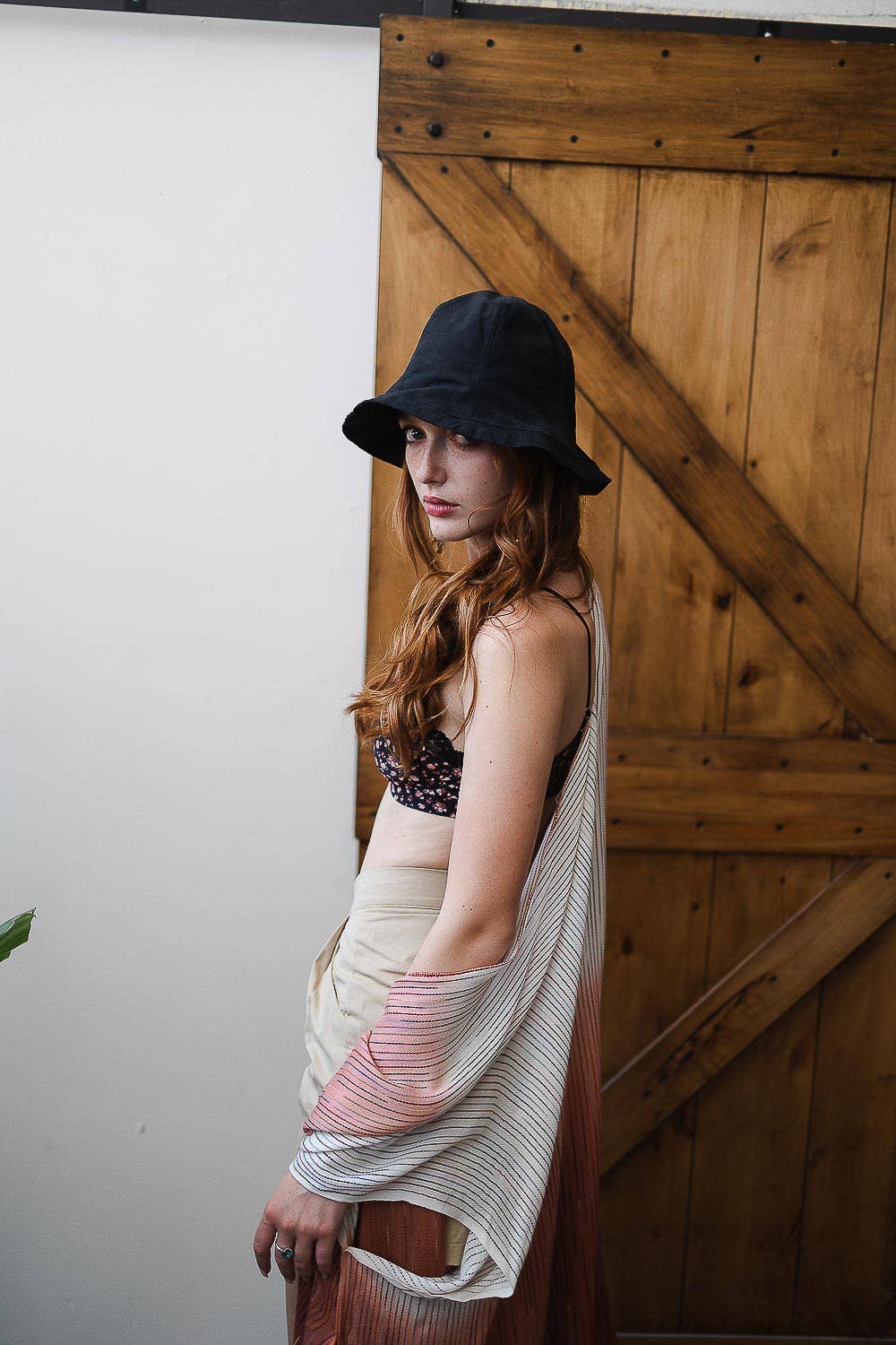 Zwart Urban katoenen bucket hat voor groothandel op Faire5
