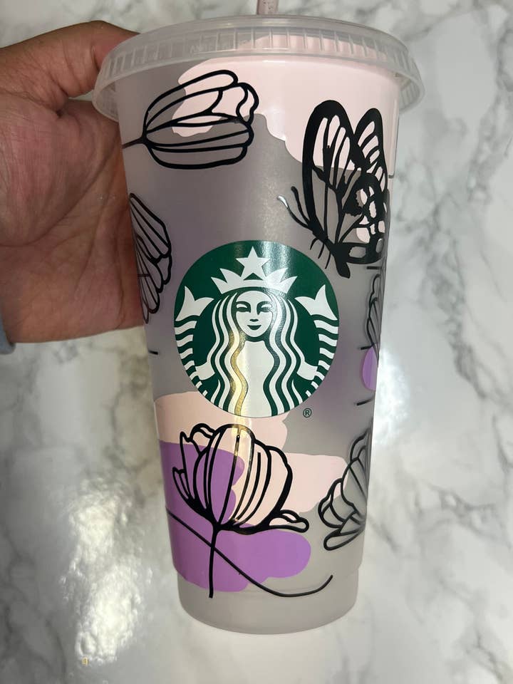 Personlig blomster- og sommerfugle-tema Starbucks Cup | Kold kop |Tumbler | Halm | Brugerdefinerede | Genanvendelig | Drikkevarer | Starbucks Pink Cup | for engroshandel hos Hudaa & Co