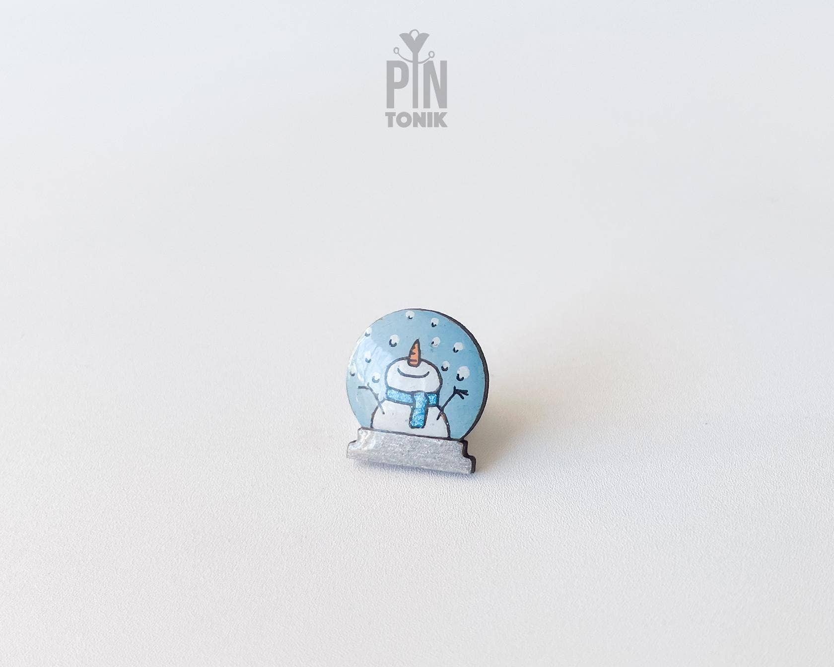 PinTonik – wholesale Brooch – Snowman Christmas Brooch & Winter Snowglobe Pin6