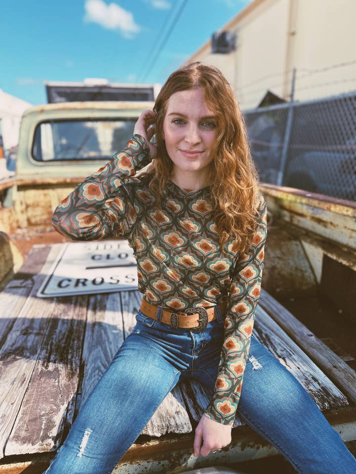 Lil Bee's Bohemian Brand - Wholesale Knit Top - Women's - PRE PACK Vagabond Retro Green Tulip Mesh Top (1S-2M-2L-1XL)