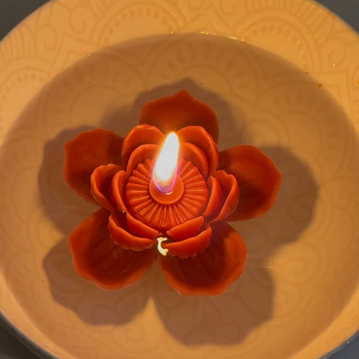 Namaste Home - Wholesale Novelty candle - Beeswax Lotus Floating Candle • Spa-Ready or Centerpiece3