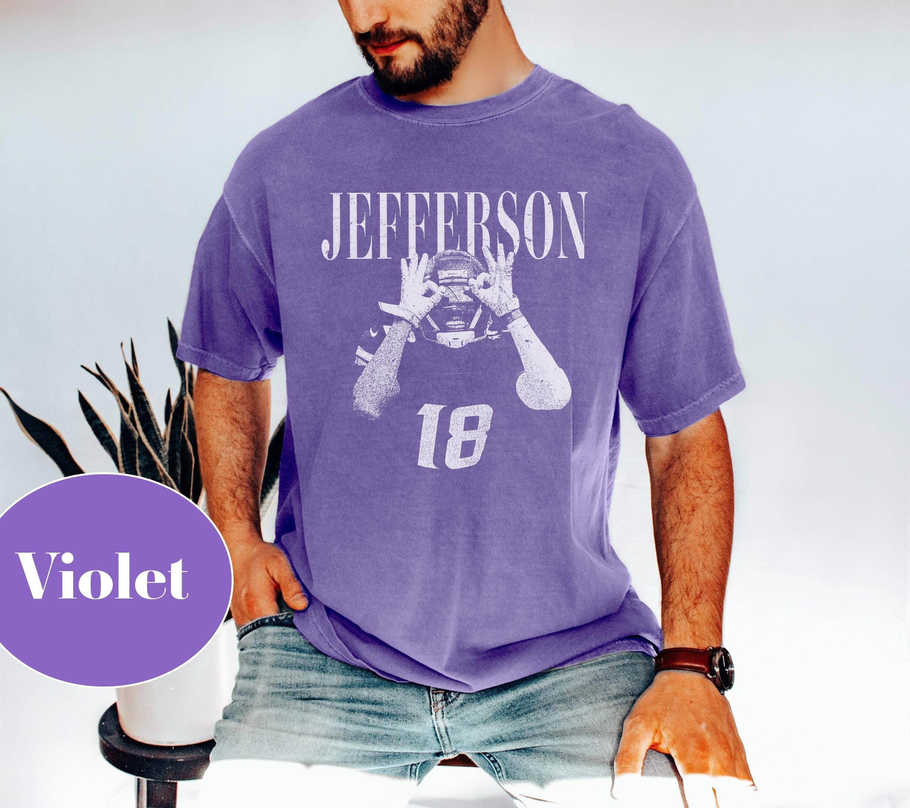 TheKingShirt - Wholesale Graphic Sweatshirt - Women's - Vintage Justin Jefferson Football Tee - Vikings Fan Gift0