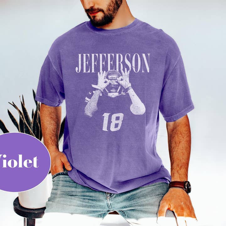 TheKingShirt - Wholesale Graphic Sweatshirt - Women's - Vintage Justin Jefferson Football Tee - Vikings Fan Gift