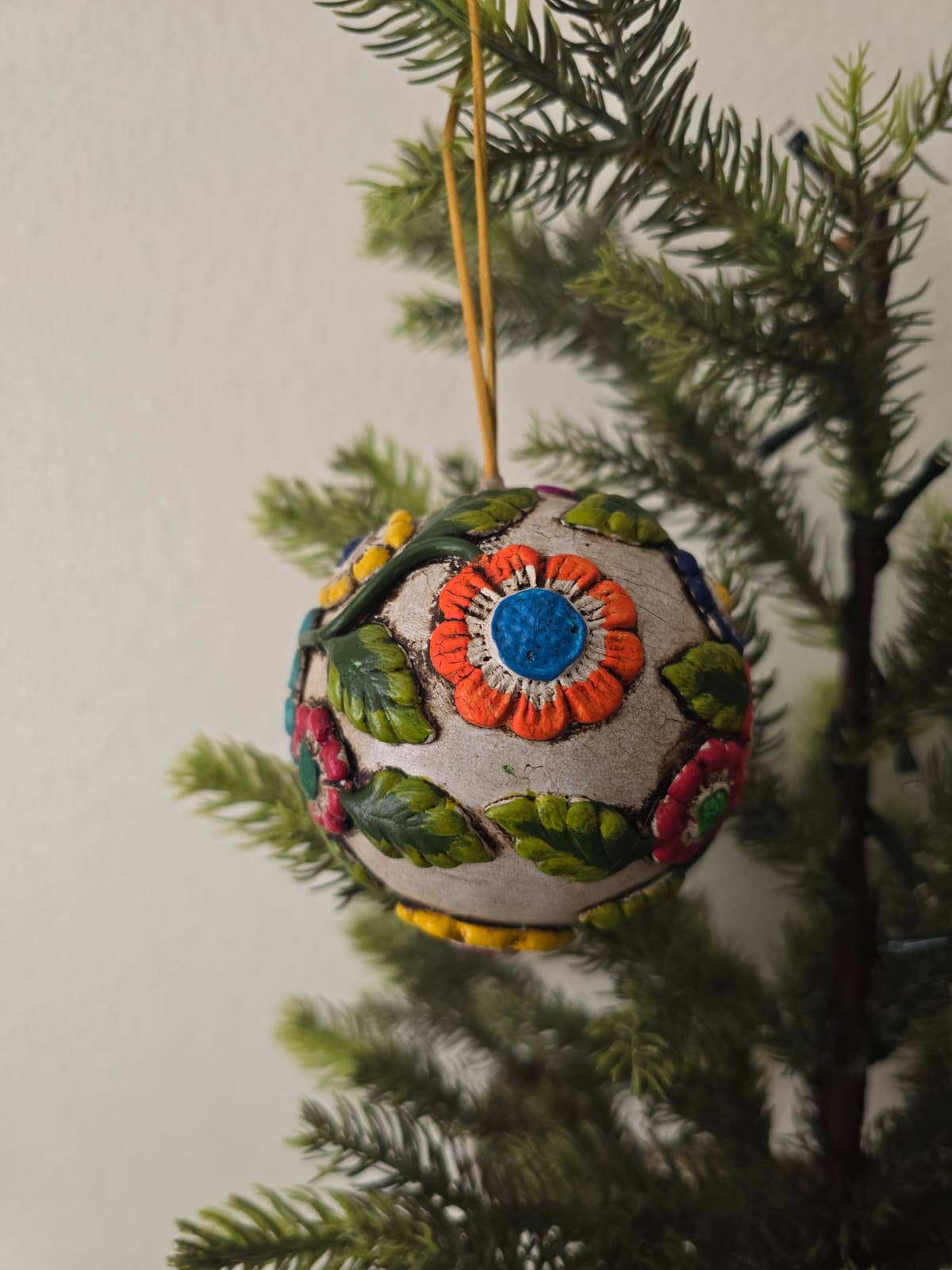 WUAMAN - Alpaca - Wholesale Ornament - Ceramic Ornaments | Handmade Ornaments | Holiday5