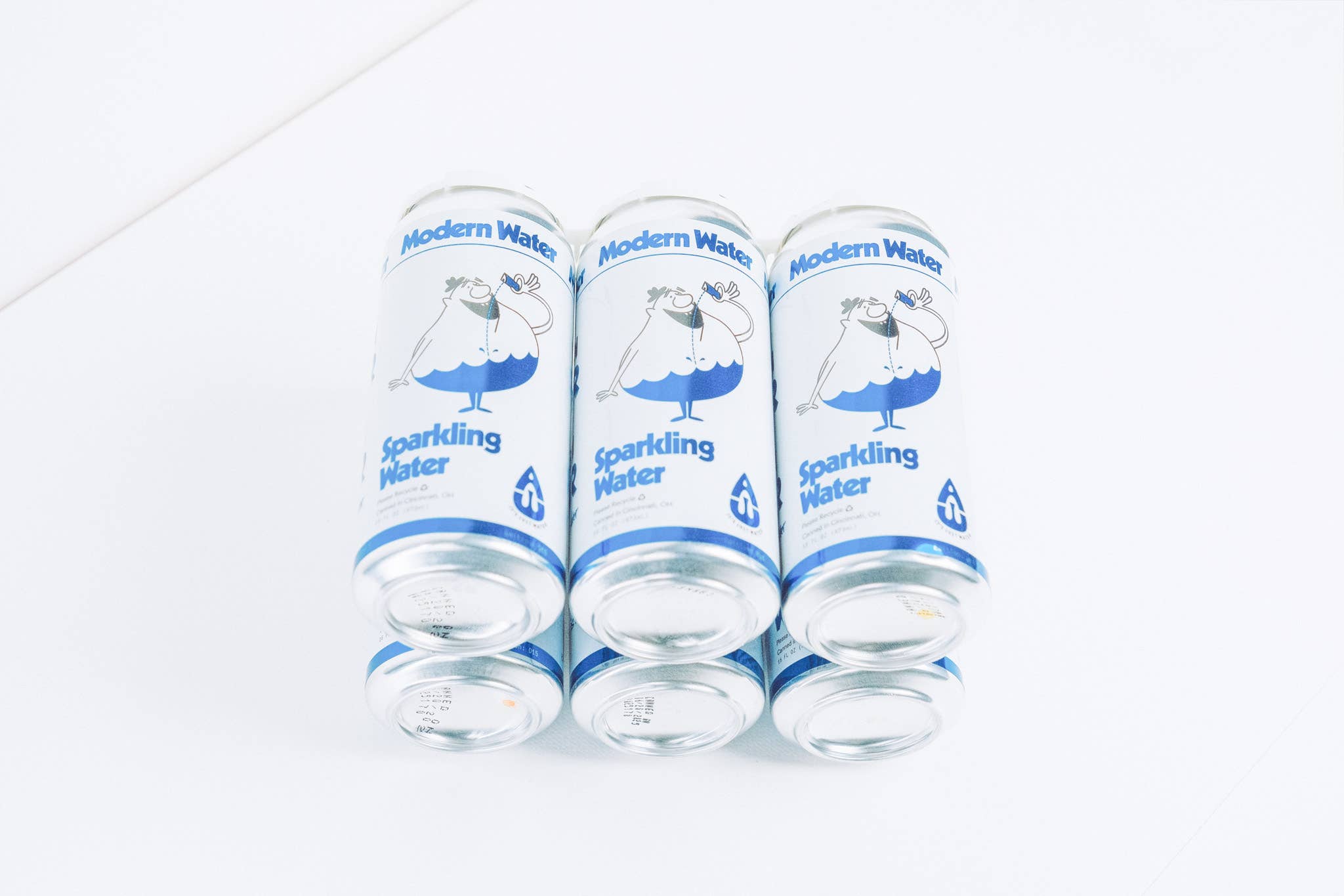 Modern Water // Formerly American Water - Vente Eau gazeuse - Canette en aluminium d'eau pétillante Modern Water 16oz (24 unités)5