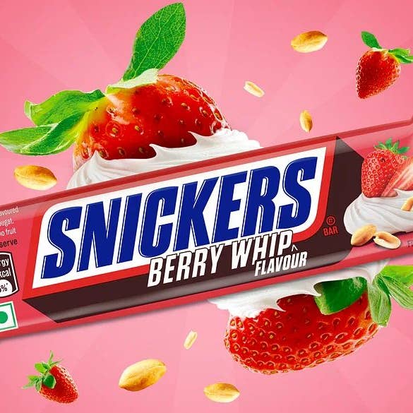 Global Bite Co - Wholesale Chocolate Bar - Snickers Berry Whip Single Bar Box of 15 x40g