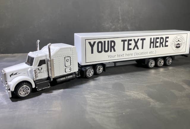 hvid Tilpassede legetøjsbiler med dit logo og tekst! for engroshandel på Faire2