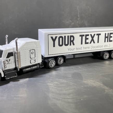 hvid Tilpassede legetøjsbiler med dit logo og tekst! for engroshandel på Faire2