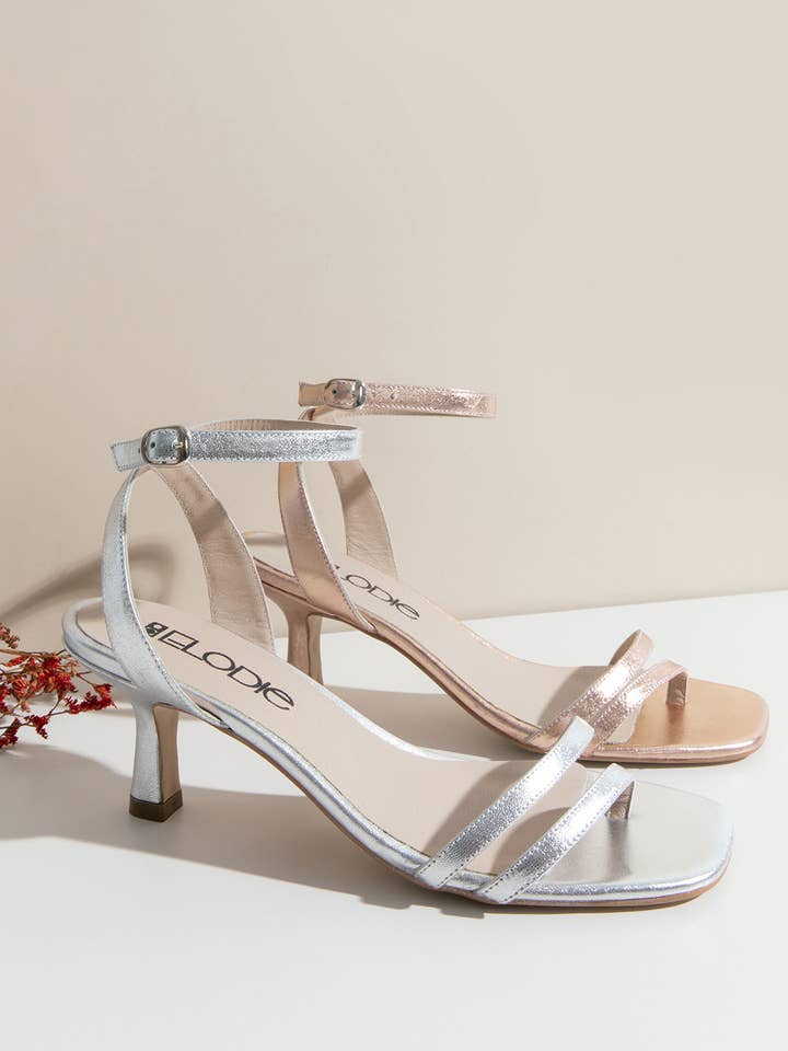 ANAHEIM METALLISKT LÄDER SANDAL för wholesale av Elodie