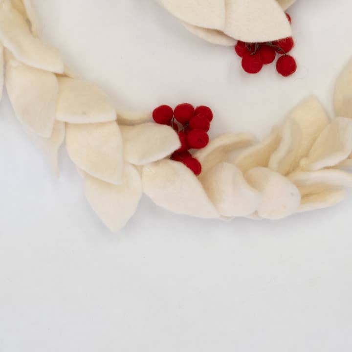 The Winding Road - Wholesale Bunting/Garland - Garland - White Mistletoe - Christmas Decor2