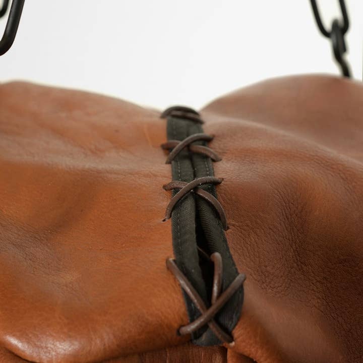 John Woodbridge Makers - Wholesale Sporting accessories - VINTAGE LEATHER PUNCHING BAG 19209