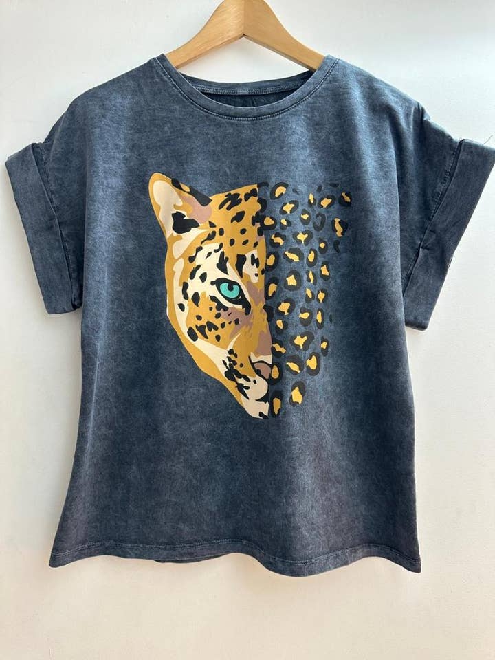 14736 Tiger print t-shirt for wholesale by LORIANE