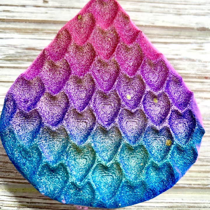 Mermaid Drip Bath Bomb for wholesale by Fizz Soakery